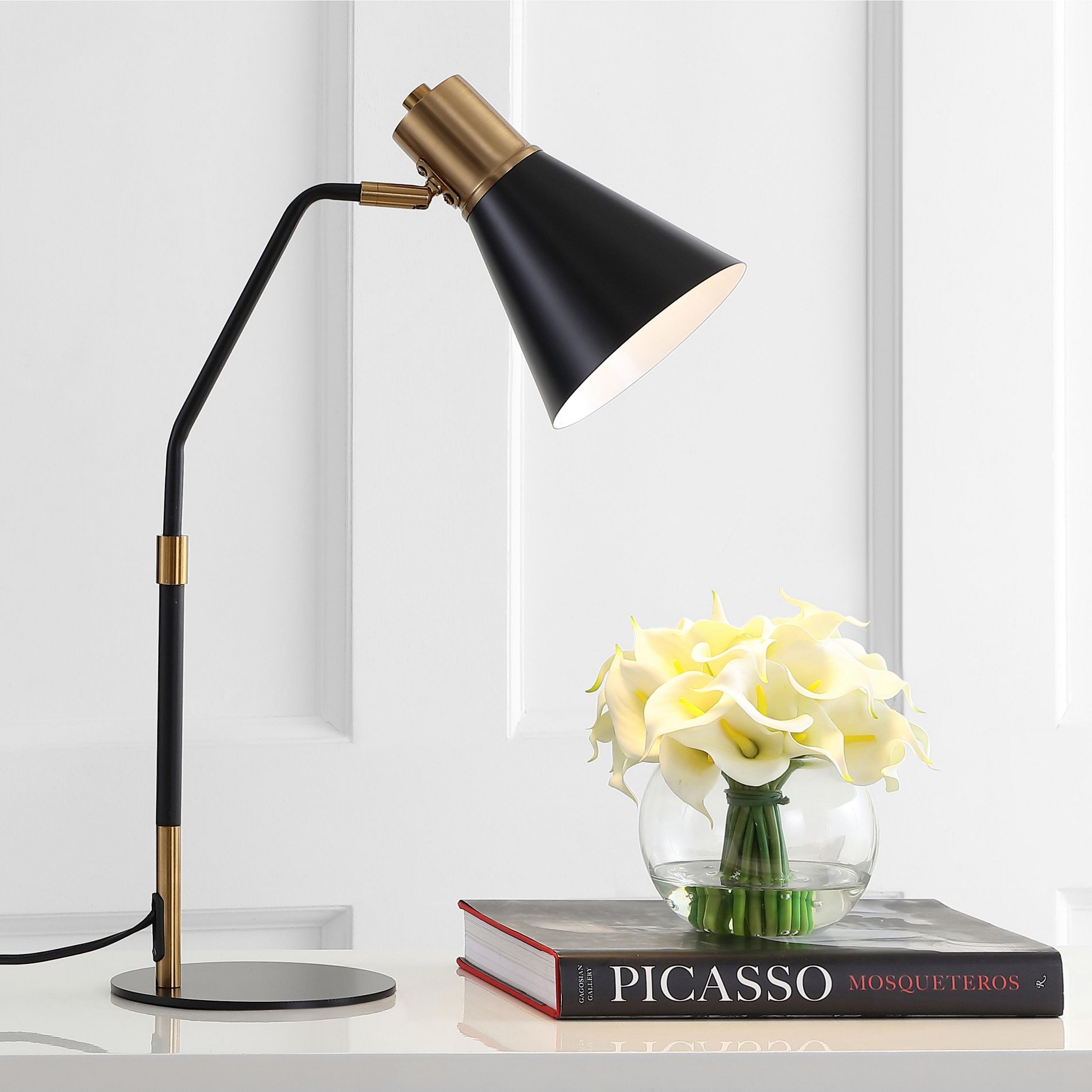 JONATHAN Y Apollo 22.5" Metal LED Task Lamp, Black/Brass Gold