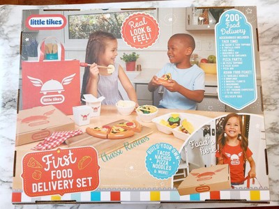 Little Tikes First Food Delivery Set Realistic Pretend Play Toy Tacos Pizza Noodles Fast Food for Toddlers Kids Boys Girls 3+ Years Old, Multicolor