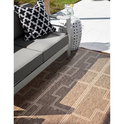 Hampton Natural Brown Geometric Indoor/Outdoor Area Rug 5' x 7'