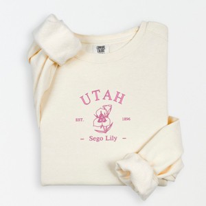 Simply Sage Market Embroidered Utah Sego Flower Lightweight Garment Dyed Sweatshirt - 2XL - Ivory - 1 of 4