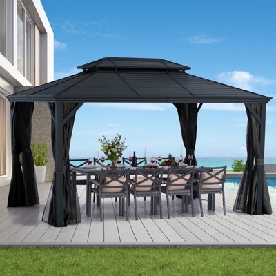 dark black roof + beige curtain