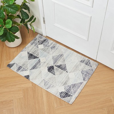 Great Bay Home Distressed Geometric Print Washable Area Rug