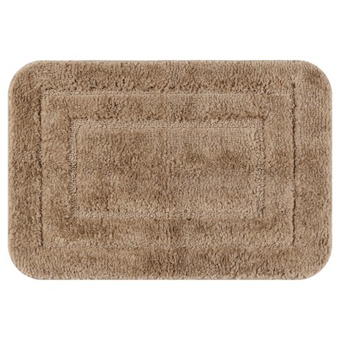 Non-Slip Shaggy Microfiber Chenille Bath Rug Mat, Extra Soft and Absorbent  Machine Washable, Perfect for Bath, Tub, and Shower (Light Brown, 20 x 32  Inches) 