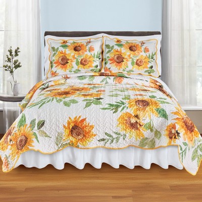 Sunflower and Sage Reversible Scalloped Edge Twin Quilt