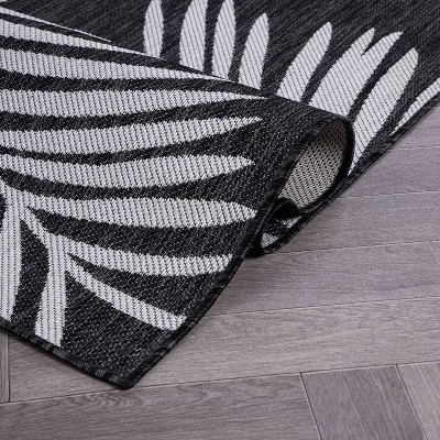 Black and Gray Synthetic Palm Leaves Flat Woven Rug, 2' x 3'