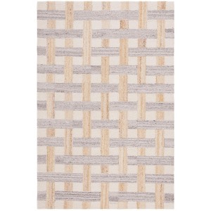 Genre Checkered GRE301 Hand Tufted Indoor Rugs - Safavieh - 1 of 4