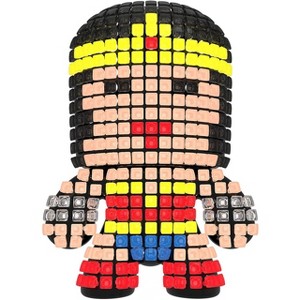 Goliath DC Glowbot Wonder Woman – Includes 400 Pegs & USB Cable - 1 of 3