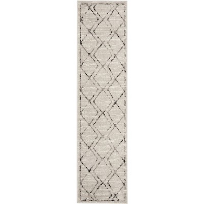 Skyler SKY197 Power Loomed Indoor Rugs - Safavieh