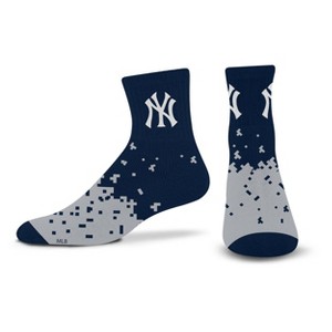 MLB New York Yankees Adult Quarter Socks - 1 of 3
