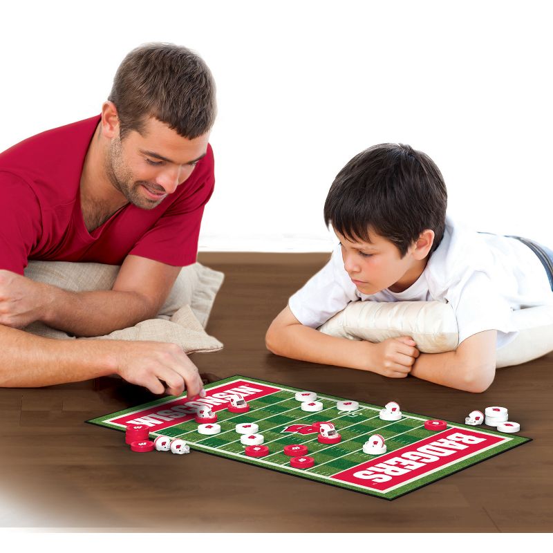 MasterPieces Officially licensed NCAA Wisconsin Badgers Checkers Board Game for Families and Kids ages 6 and Up, 5 of 7