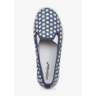 Женские кроссовки Comfortview The Dottie Cotton Canvas Slip On Sneaker - 10 1/2 WW, Denim Eyelet (Wide Widths Available) — фото 6