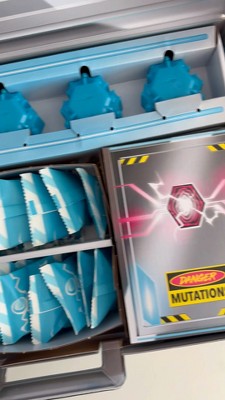 MrBeast Lab Hyper-Charged Mystery Pack - Hyper Fusion Series : Target