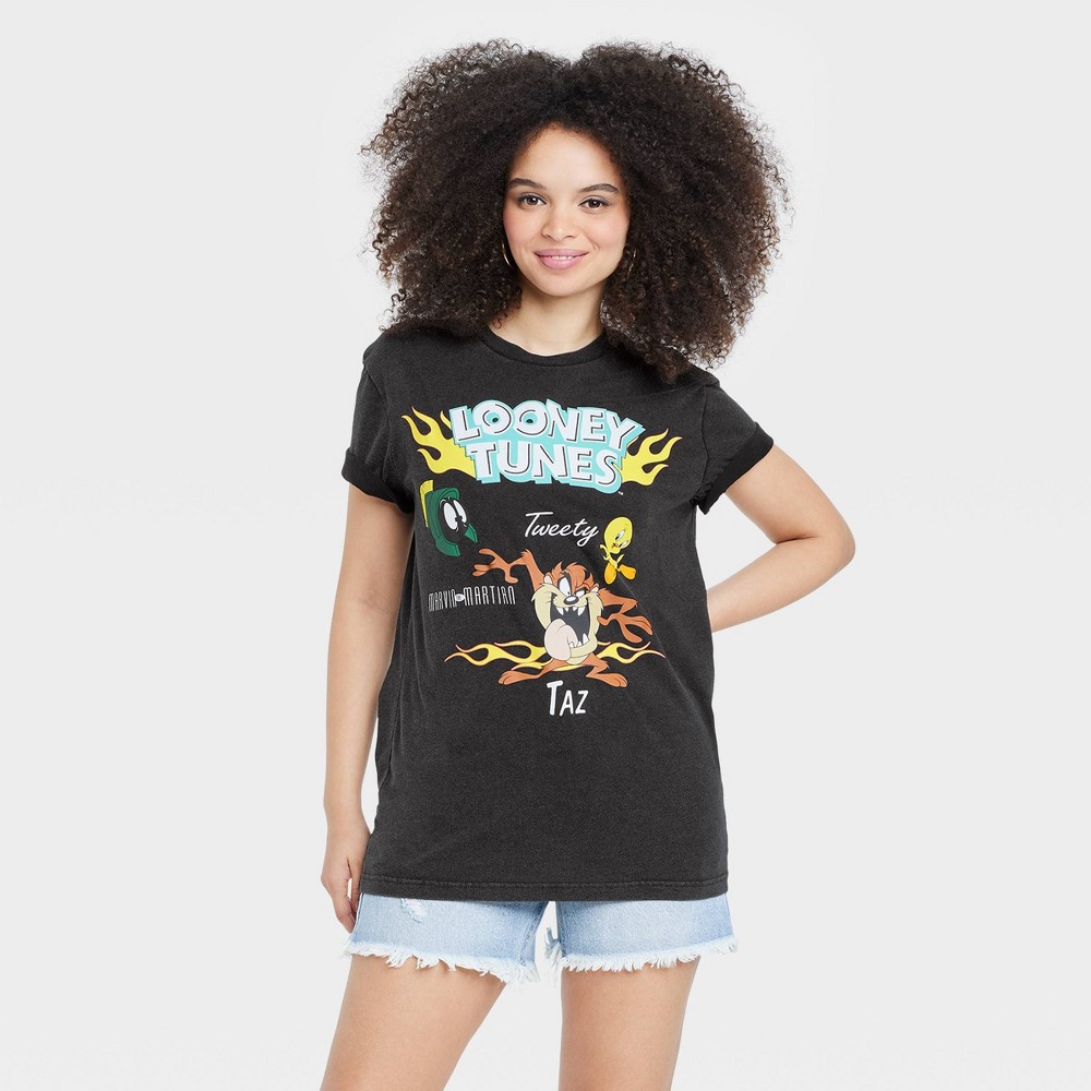 Women's Looney Tunes Oversized Short Sleeve Graphic T-Shirt - Black XL