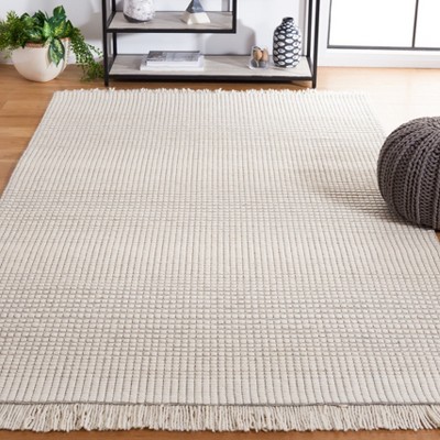 Ivory and Grey Handwoven Wool 6' x 9' Area Rug