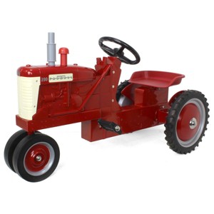 ERTL IH Farmall 230 Narrow Front Pedal Tractor 44340 - 1 of 4