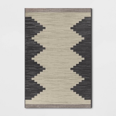 6' x 9' Graphic Steps Outdoor Rug Black - Threshold™