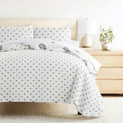 Becky Cameron Quilted Coverlet Set – Ultra-Soft Lightweight Bedding in Stamped Bloom Pattern by Becky Cameron, Stamped Bloom Dusk Blue, King/California King — фото 6