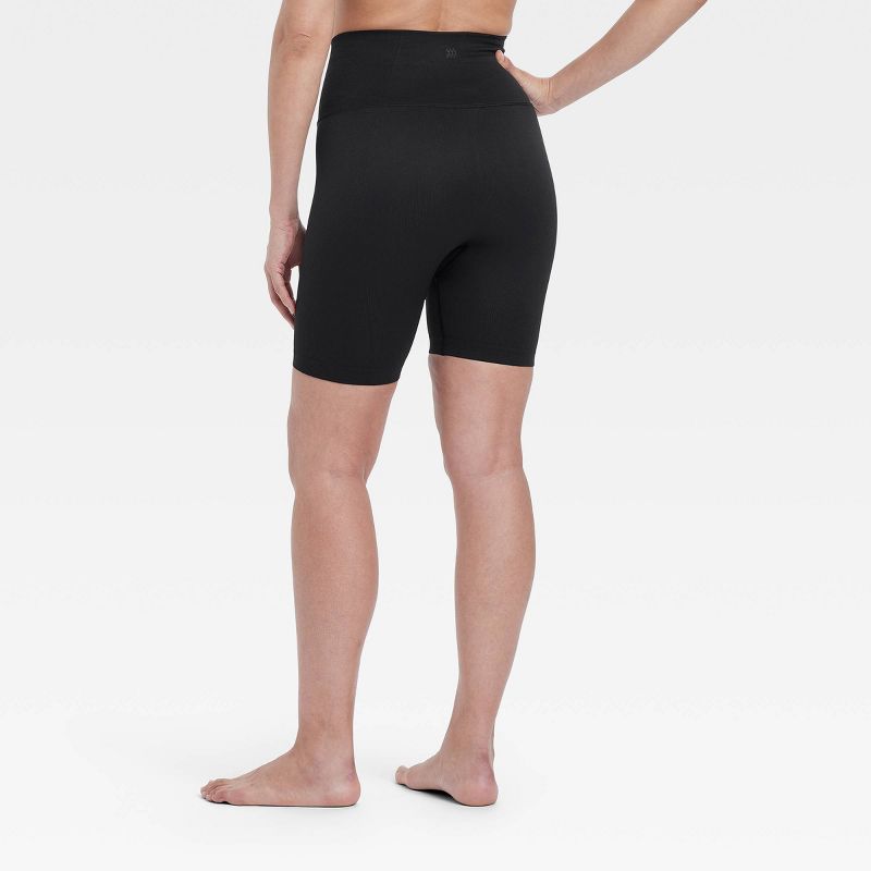 Women's Seamless High-Rise Rib Bike Shorts 6" - All In Motion™, 2 of 8