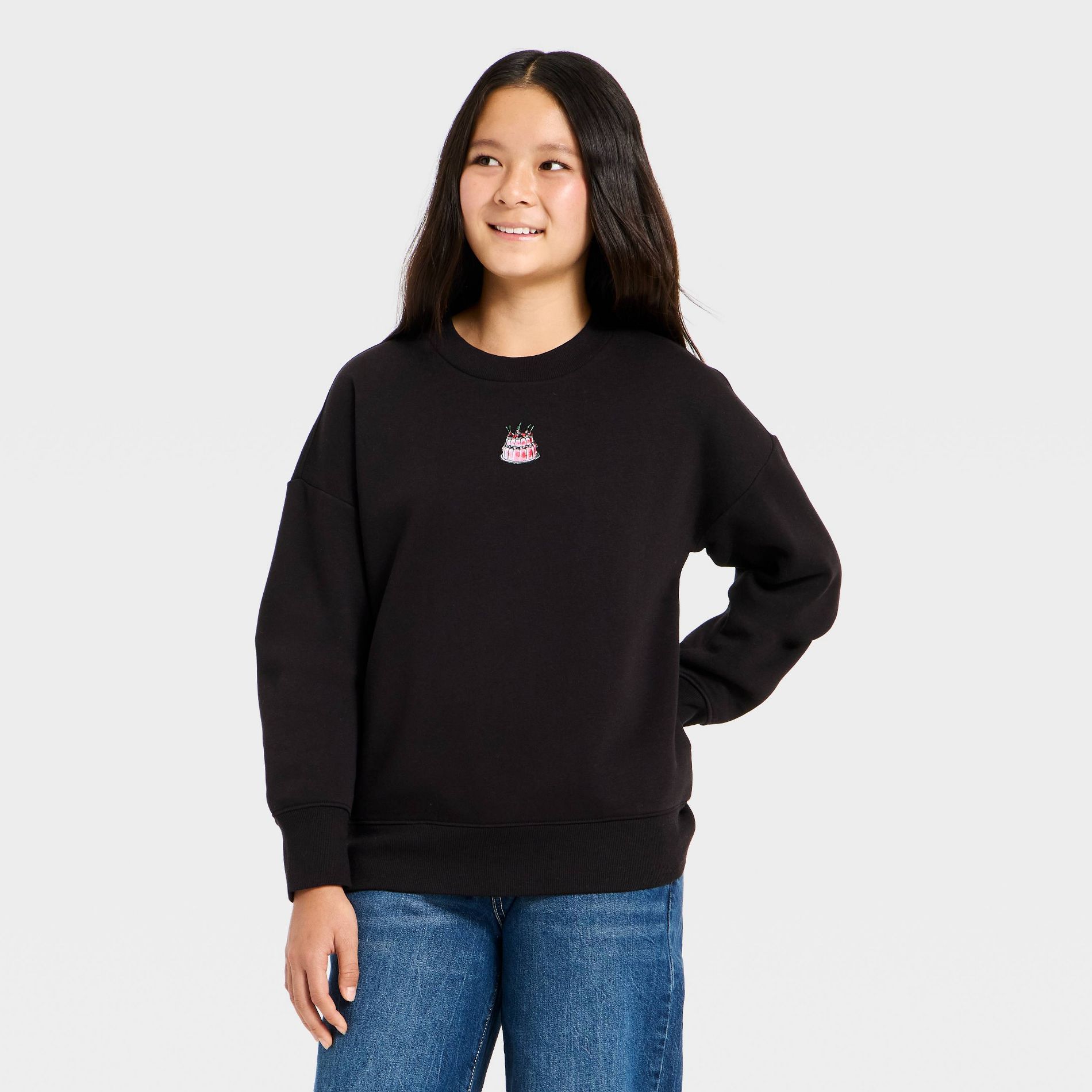 Girls' Embroidered Oversized Fleece Crew - art class™