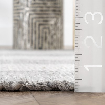 Ellis Farmhouse Plaid 5'x8' Gray Synthetic Easy-Care Area Rug