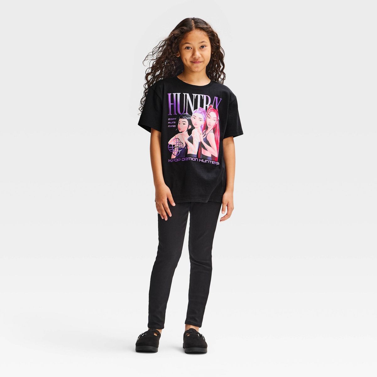 Girls' KPop Demon Hunters Huntrix Photo-Real Short Sleeve Oversized Graphic T-Shirt - Black - thumbnail 3