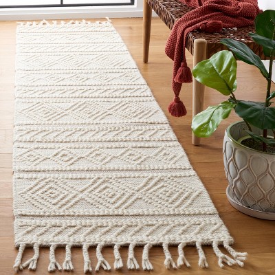 Elysian Ivory Tufted Wool 27" Handmade Area Rug
