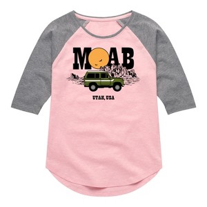 Girls' - Instant Message - Moab, Utah Shirt Tail Raglan Graphic T-shirt - 1 of 4