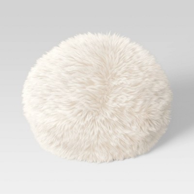 Round discount fur pillow