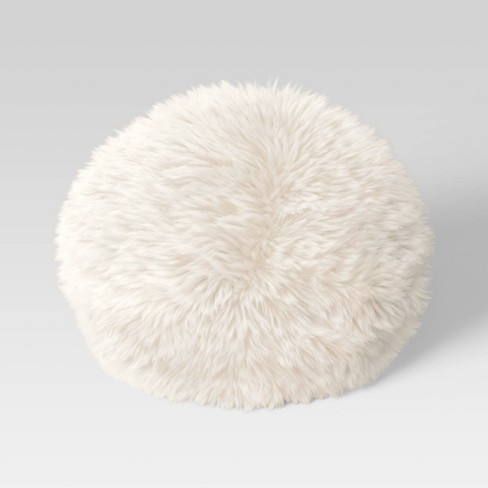 White round throw clearance pillow