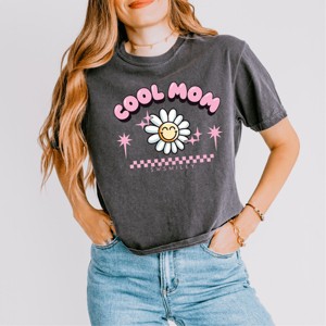 Simply Sage Market S.W.Smiley Cool Mom Flower Boxy Crop Top - 1 of 4