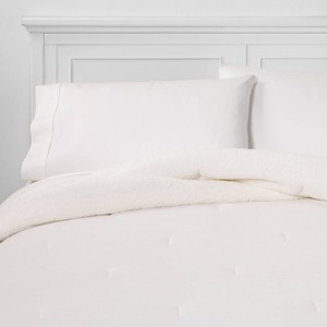 Twin/Twin XL Jersey with Sherpa Comforter White - Room Essentials