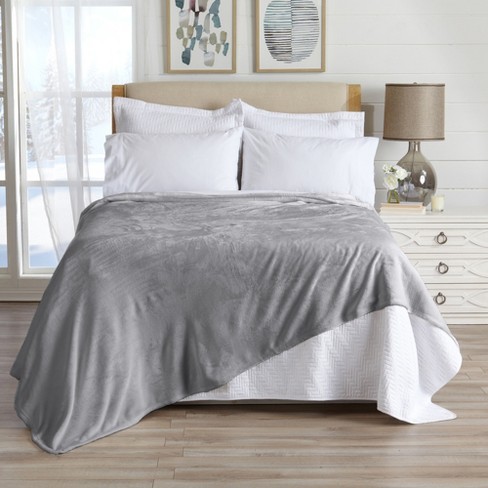 Great Bay Home Velvet Plush Fleece Solid Warm And Cozy Bed Blanket : Target