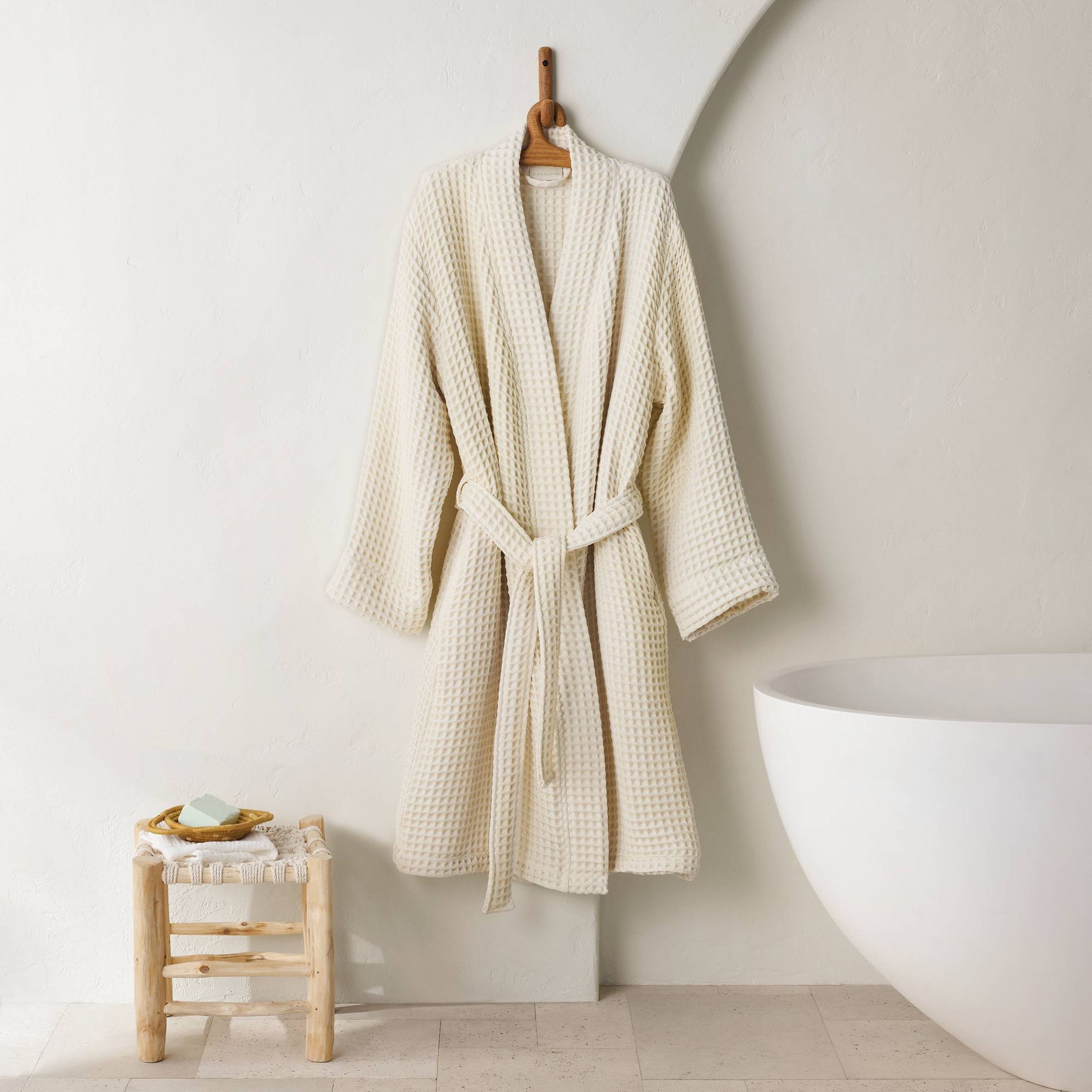 S/M Waffle Bath Robe Snowfall White - Casaluna™