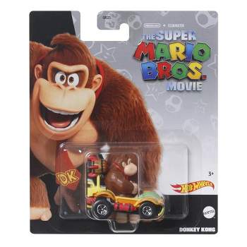 Hot Wheels Mario Kart 1:64 Scale Donkey Kong Character & Toy Kart, Collectible Vehicle