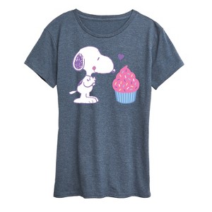 Women's - Peanuts - Snoopy Heart Cupcake Short Sleeve Graphic T-Shirt - 1 of 4