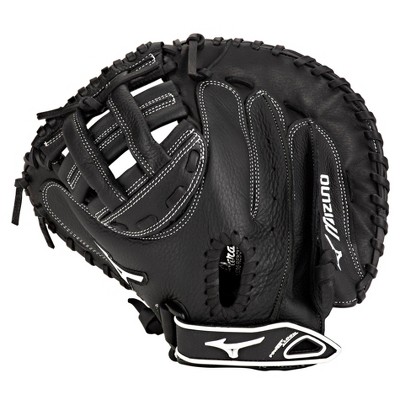 player preferred 33 in catchers mitt