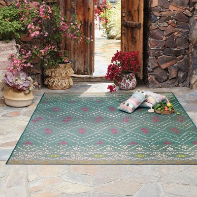 Shades of Light - Bohemian Bungalow 2019 - Colorful Stripe Hooked Indoor  Outdoor Rug