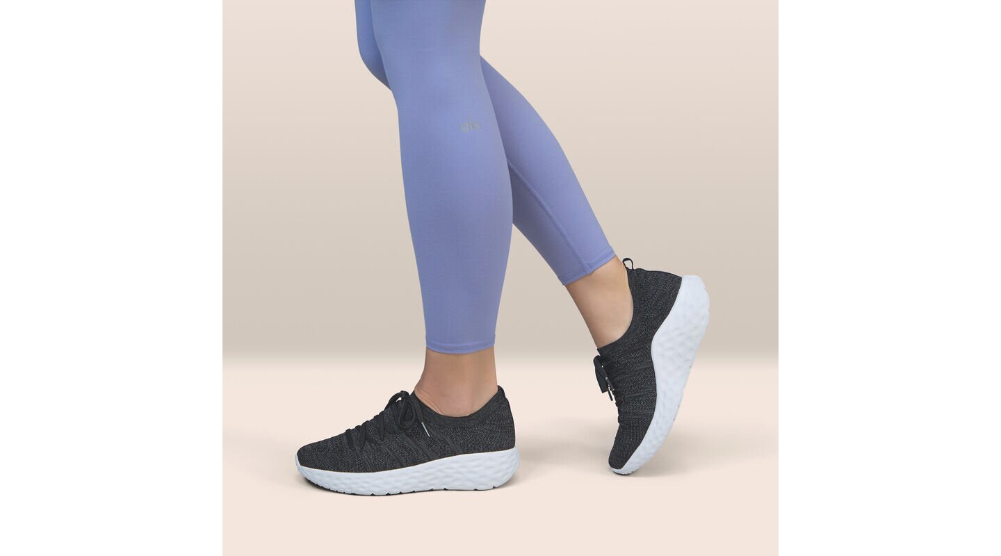 Женские кроссовки AETREX Arch Support Sneakers Sadie, цвет: Чёрный — фото 7