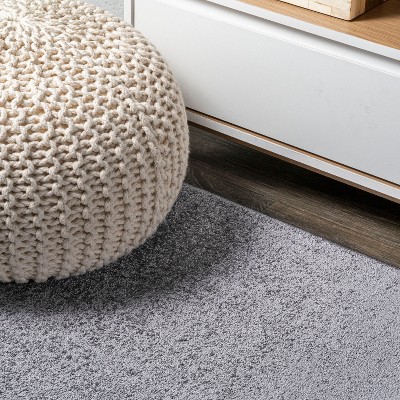 Gray Synthetic 4' x 6' Solid Low-Pile Indoor Area Rug