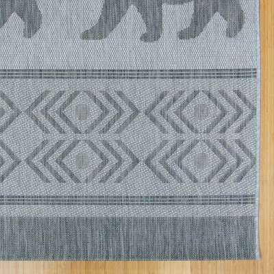 Ash Gray Bear Print Synthetic 5' x 7' Outdoor Rug