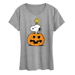 Women's - Peanuts - Snoopy Woodstock Pumpkin Short Sleeve Graphic T-Shirt - 1 of 4