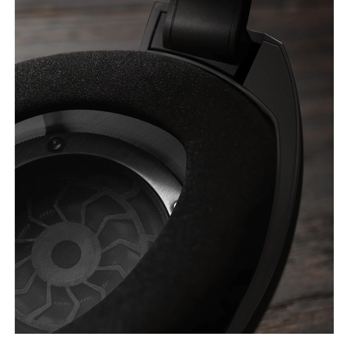 Sennheiser HD 800S Studio Professional Over-Ear Headphones (Black) - thumbnail 7