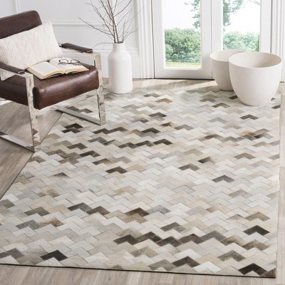 Gray Geometric Hand-Knotted Cowhide Area Rug, 4' x 6'
