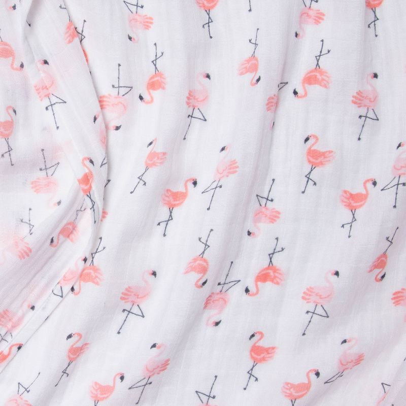 Muslin Swaddle Blanket Flamingos - Cloud Island&#8482; White/Pink, 4 of 6