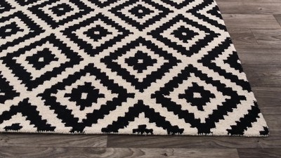 Navy and White Wool Oval Tufted Area Rug, 5' x 8'