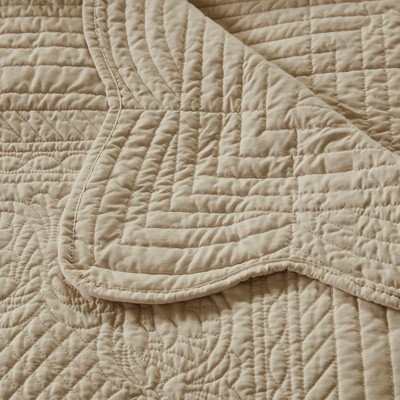 72"x60" Luxurious Reversible Quilted Throw with Scalloped Edges - Khaki