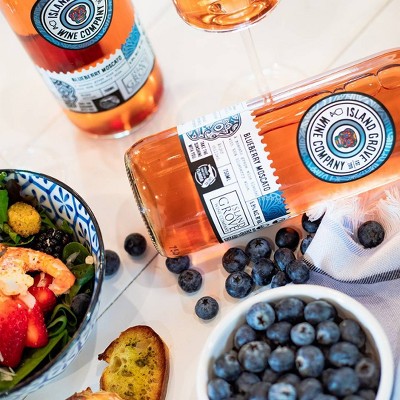 Island Grove Blueberry Moscato Wine - 750ml Bottle