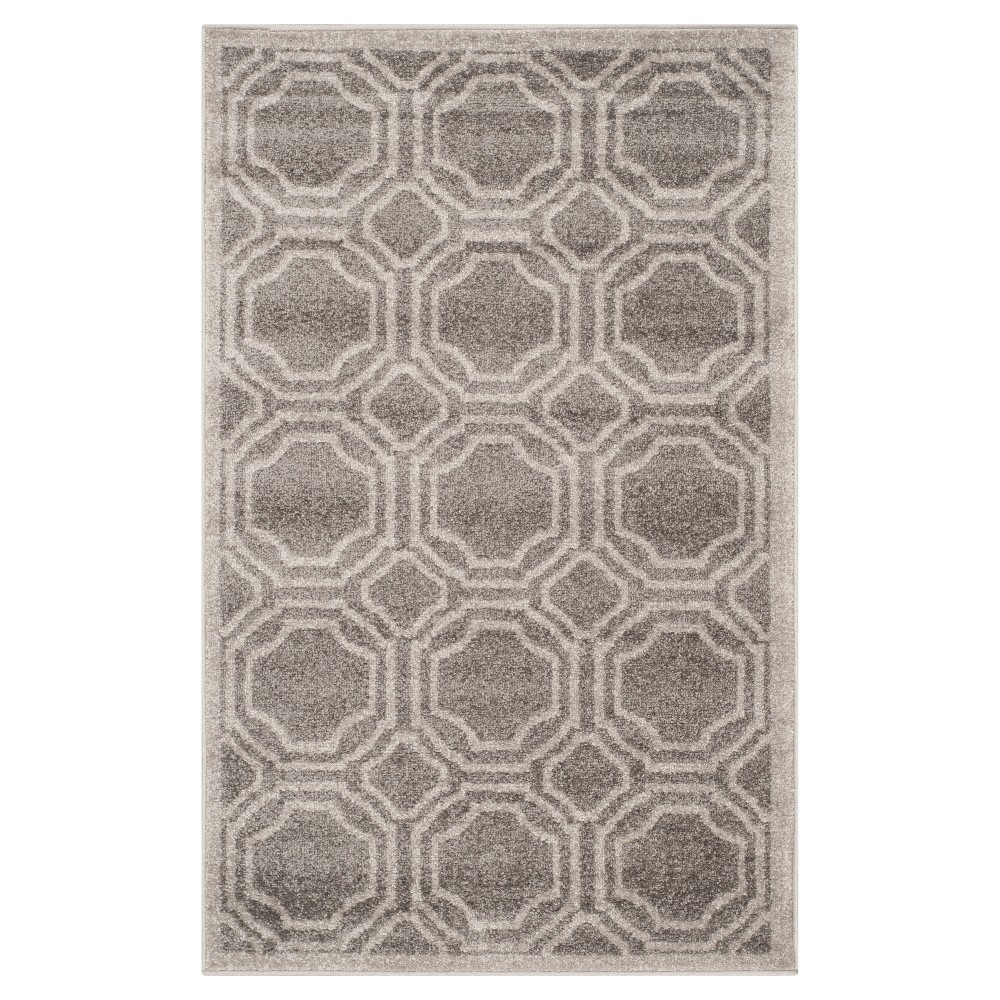 Amala 2'6inx4' Indoor/Outdoor Rug - Gray/Light Gray - Safavieh