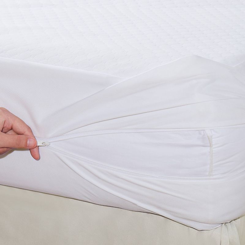 Comfort Top Mattress Protector with Bed Bug Blocker - Fresh Ideas, 4 of 8