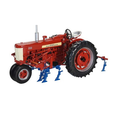 Spec Cast 1/16 International Harvester Farmall 350 with Front and Rear Cultivators, 2021 PA Farm Show, 1 of 300 Cust-9205